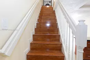 5698 W 25th Ct, Hialeah, FL 33016 - Photo 8