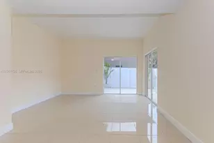 5698 W 25th Ct, Hialeah, FL 33016 - Photo 10