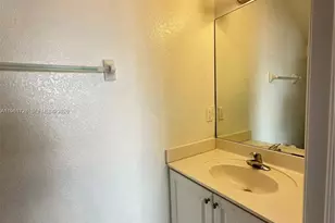 8925 SW 222nd Terrace, Cutler Bay, FL 33190 - Photo 20