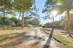 19655 Riverside Dr, Jupiter, FL 33469 - Photo 38