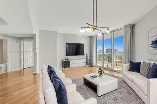 9751 E Bay Harbor Dr, Bay Harbor Islands, FL 33154 - Photo 4