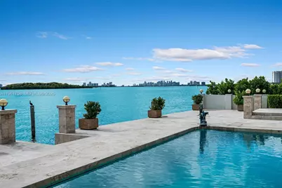 1990 NE 119th Rd, North Miami, FL 33181 - Photo 20