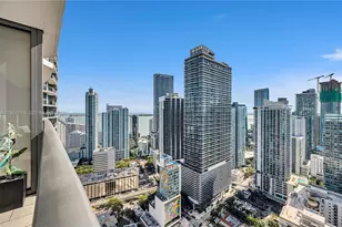 55 SW 9th St, Miami, FL 33130 - Photo 4