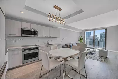 55 SW 9th St #4004, Miami, FL 33130 - Photo 6