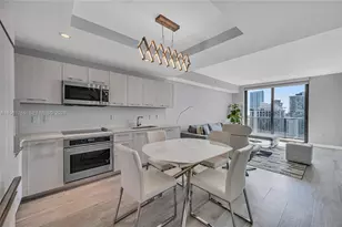 55 SW 9th St, Miami, FL 33130 - Photo 6