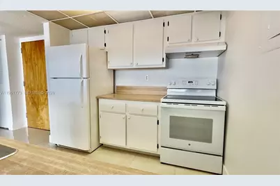 7601 E Treasure Dr #801, North Bay Village, FL 33141 - Photo 6