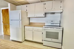 7601 E Treasure Dr, North Bay Village, FL 33141 - Photo 6