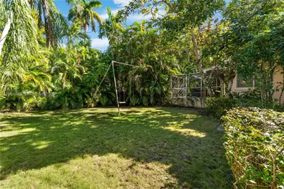 6901 Altamira St, Coral Gables, FL 33146 - Photo 30