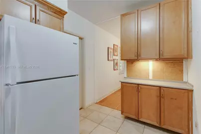 6901 Altamira St, Coral Gables, FL 33146 - Photo 14