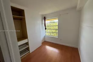 1302 NE 191st St, Miami, FL 33179 - Photo 10