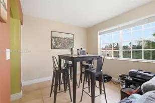 8630 SW 3rd St, Pembroke Pines, FL 33025 - Photo 6