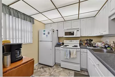 2800 NW 47th Ter #205B, Lauderdale Lakes, FL 33313 - Photo 8