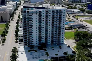 275 NE 18th St, Miami, FL 33132 - Photo 32