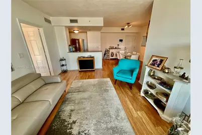 275 NE 18th St #1705, Miami, FL 33132 - Photo 8