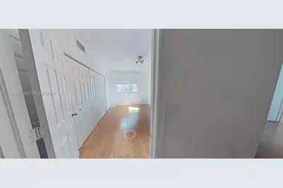 275 NE 18th St #1705, Miami, FL 33132 - Photo 32