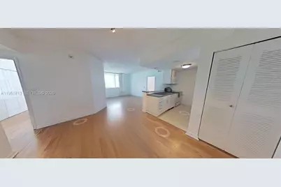 275 NE 18th St #1705, Miami, FL 33132 - Photo 4