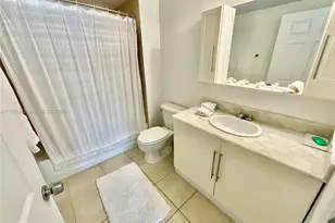 275 NE 18th St, Miami, FL 33132 - Photo 30