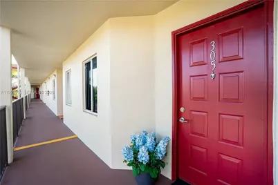 1600 SW 127th Way #305C, Pembroke Pines, FL 33027 - Photo 1