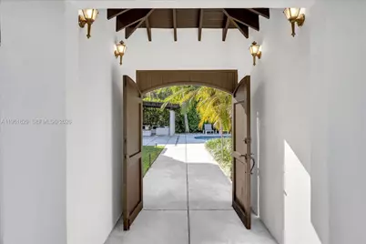 1161 Sunset Dr, Coral Gables, FL 33143 - Photo 12