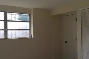 730 NE 139th St, North Miami, FL 33161 - Photo 6