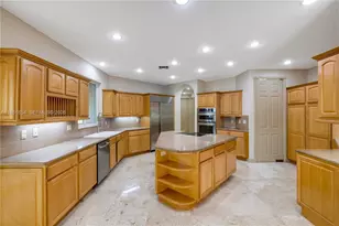 129 Gavilan Ave, Coral Gables, FL 33143 - Photo 14