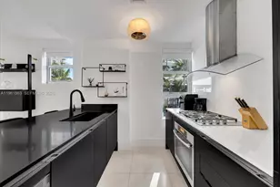 3739 Collins Ave, Miami Beach, FL 33140 - Photo 14