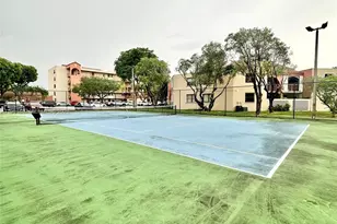 10237 NW 9th St Cir, Miami, FL 33172 - Photo 34