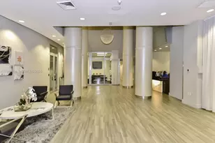 1750 N Bayshore Dr, Miami, FL 33132 - Photo 20