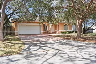 27800 SW 159th Ave, Homestead, FL 33031 - Photo 2