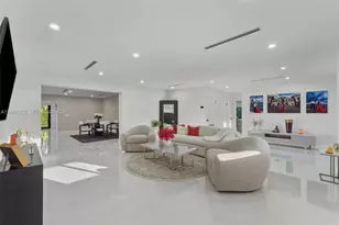 2825 SW 79th Ct, Miami, FL 33155 - Photo 4