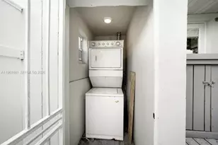 970 SW 9th St, Miami, FL 33130 - Photo 18
