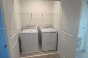 2025 Viewfinder, Kissimmee, FL 34758 - Photo 10