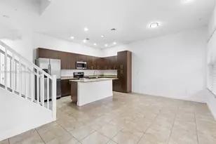 1732 NW 124th Pl, Pembroke Pines, FL 33028 - Photo 4