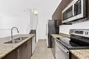 1732 NW 124th Pl, Pembroke Pines, FL 33028 - Photo 6