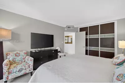 2000 Island Blvd #401, Aventura, FL 33160 - Photo 26