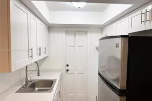 31 NW 163rd St, Miami, FL 33169 - Photo 1