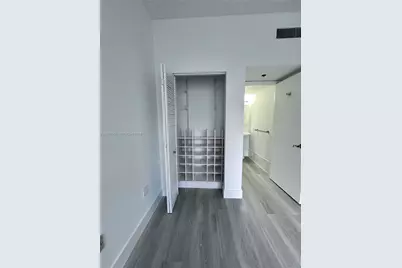 540 Brickell Key Dr #302, Miami, FL 33131 - Photo 14