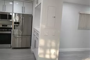 2250 NW 78th Ave, Pembroke Pines, FL 33024 - Photo 4