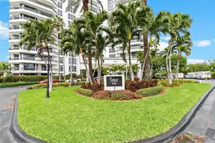 3500 Mystic Pointe Dr, Aventura, FL 33180 - Photo 1