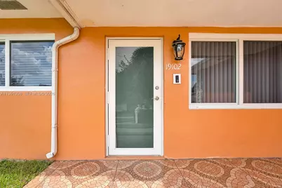 19102 NW 33rd Pl #19102, Miami Gardens, FL 33056 - Photo 6
