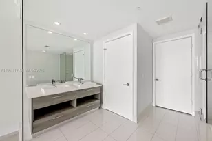 650 NE 32nd St, Miami, FL 33137 - Photo 10