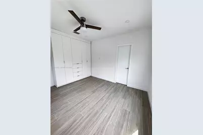 2855 Royal Palm Ave #4, Miami Beach, FL 33140 - Photo 6