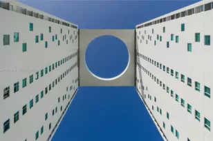 55 SE 6th St, Miami, FL 33131 - Photo 10