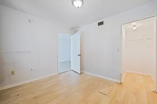 1261 SE 31st Ct, Homestead, FL 33035 - Photo 2