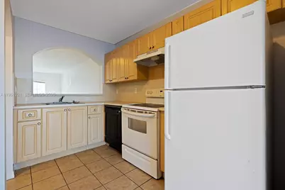 1261 SE 31st Ct #102-53, Homestead, FL 33035 - Photo 8