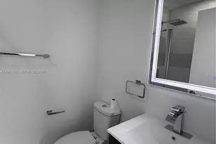 2855 Royal Palm Ave, Miami Beach, FL 33140 - Photo 10