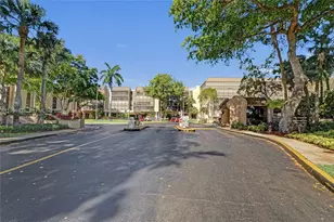 2814 N 46th Ave, Hollywood, FL 33021 - Photo 1