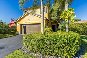 1280 Majesty Terrace, Weston, FL 33327 - Photo 4