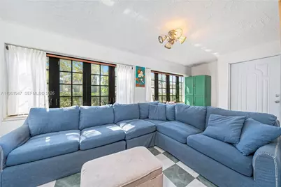 813 NE 81st St, Miami, FL 33138 - Photo 14