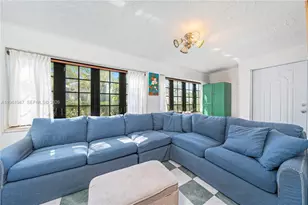 813 NE 81st St, Miami, FL 33138 - Photo 14